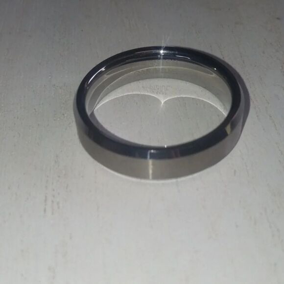 Tungsten ring‎ size 12 - Picture 4 of 4
